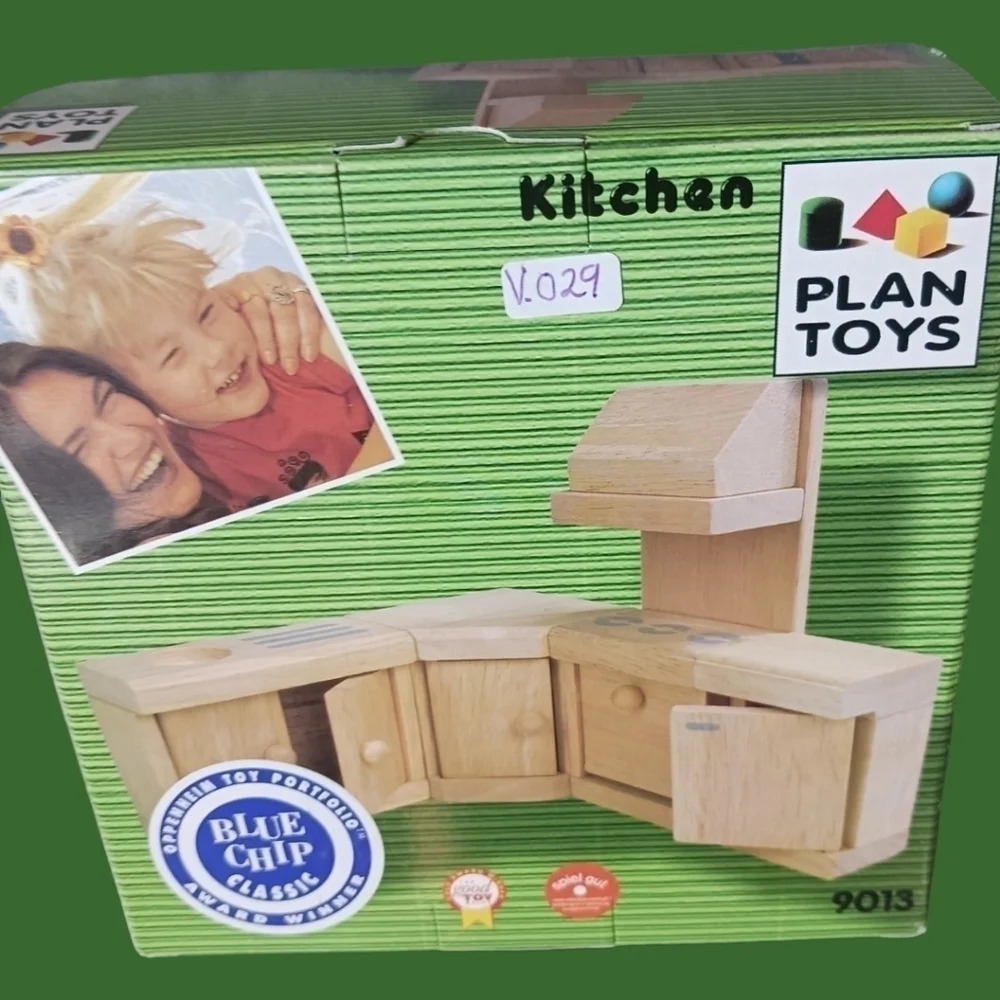 Plan toys miniature dollhouse furniture wood kitchen set
